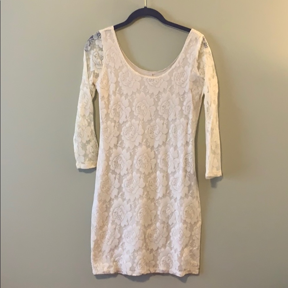 Medium Hollister Cream Colored Lace Dress
